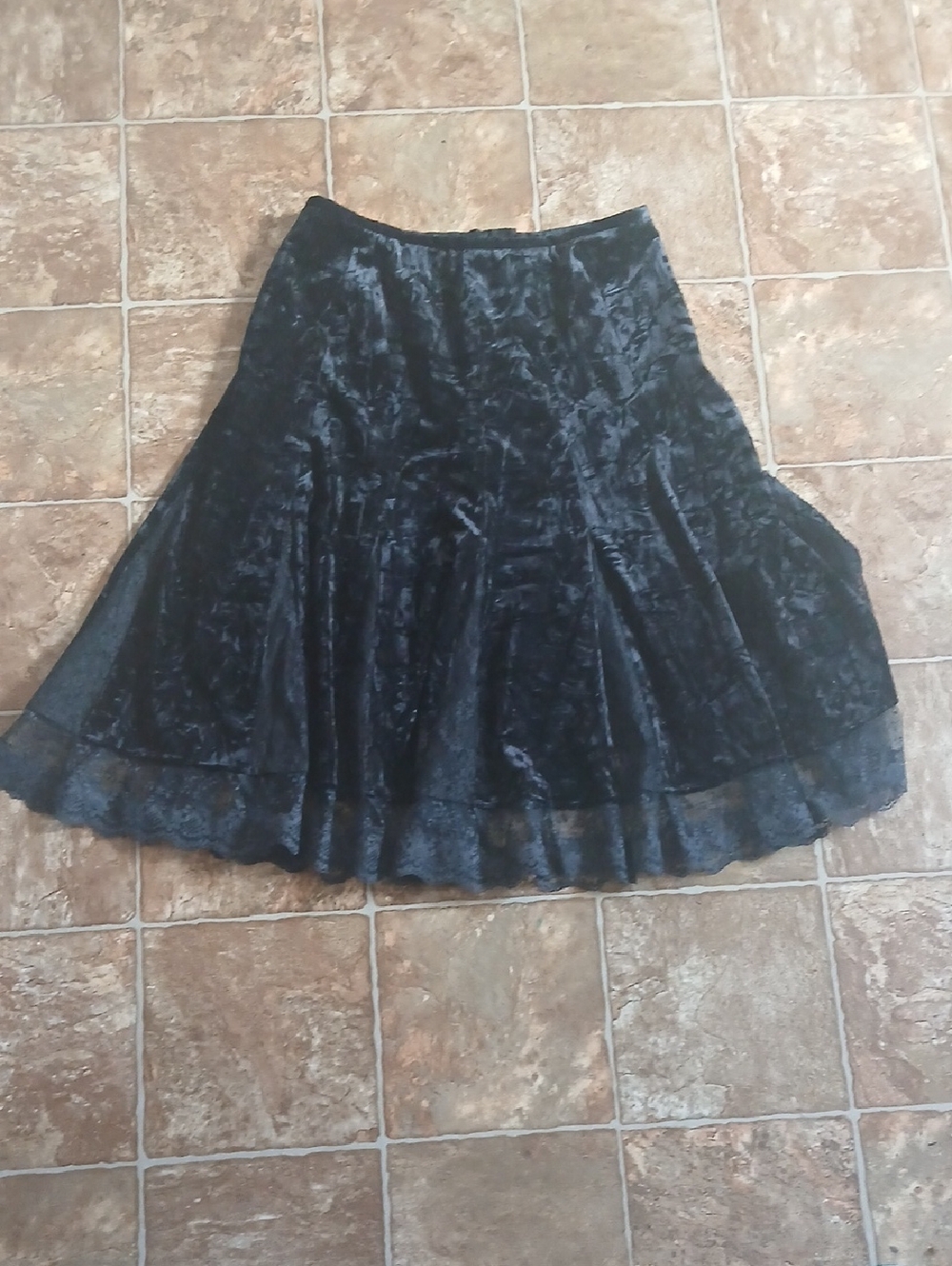 EUC Grace Dane Lewis Goth Black Velvet A-line Skirt with Lace Hem
